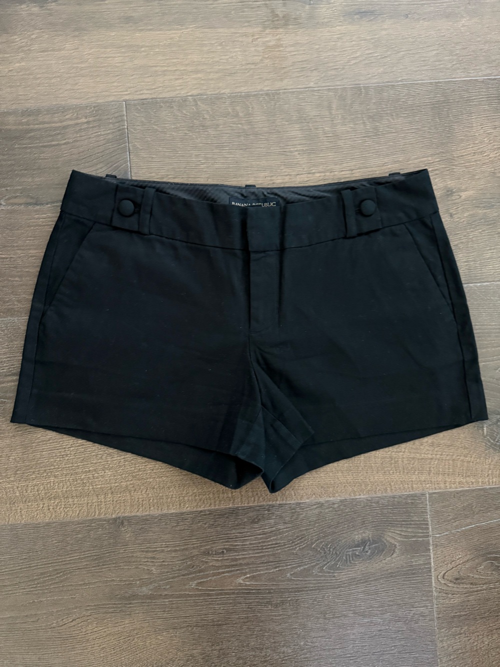 Banana Republic Black Women’s Shorts